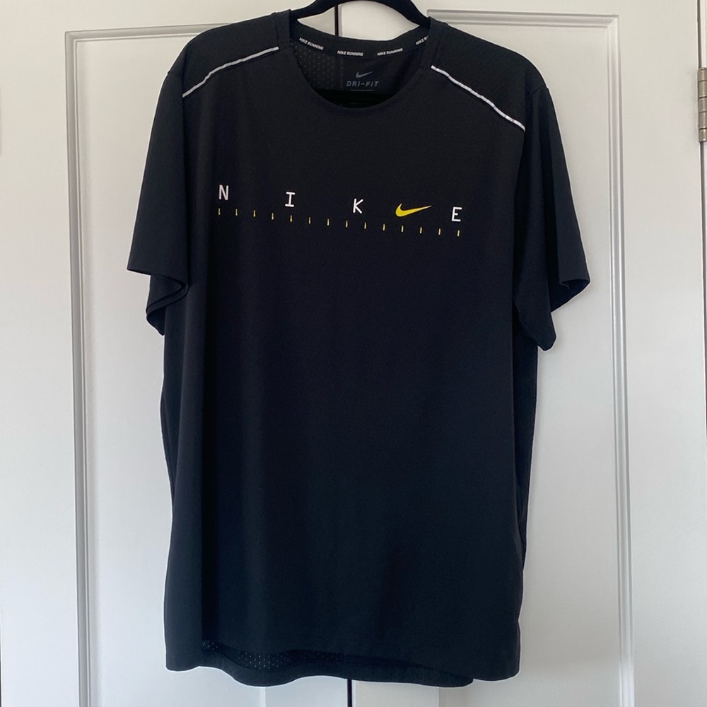 NIKE workout shirt